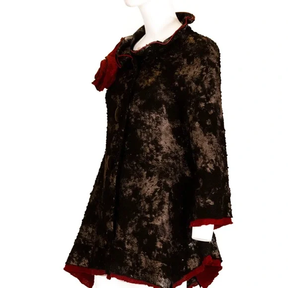 La Rose Rouge Black and silver top w/wire rose & collar.-Haute Couture L… - Picture 2 of 14